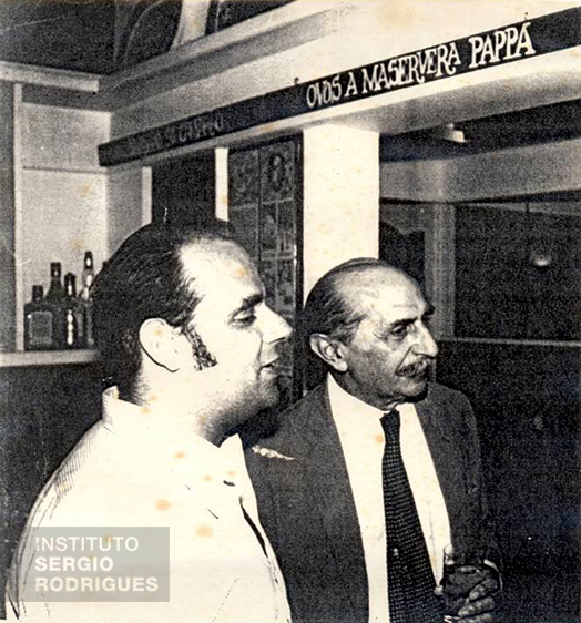 Sergio Rodrigues and Lúcio Costa at the Papo de Anjo restaurant, Rio de Janeiro, in the 1970s.