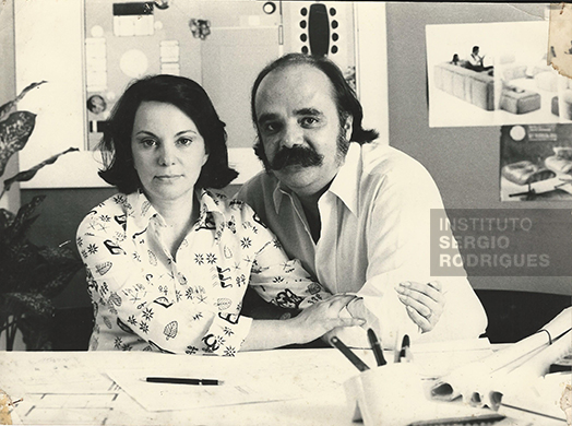 Sergio Rodrigues with Vera Beatriz at his creation studio, in Botafogo - Rio de Janeiro, 1974.