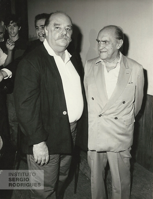 Sergio Rodrigues e Oscar Niemeyer na década de 1980.