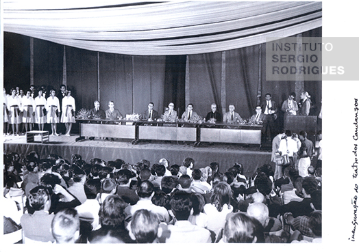 Evento de Inauguração do Teatro Dois candangos, na Universidade de Brasília, em 21-04-1962.